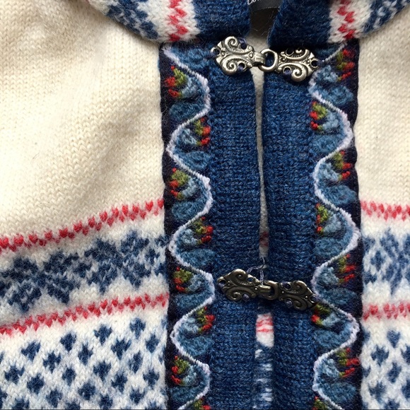 SOLD :: Vintage Nordic Swedish Hooded Wool Cardigan - Picture 6 of 7